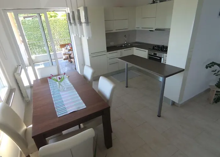 Antunovic Apartment *